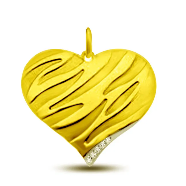 Luxuries Love 0.03cts Heart Real Diamond Pendant (P1060)