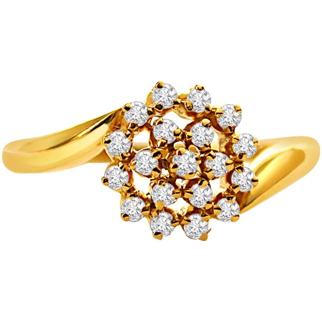 Beautiful Girl - Real Diamond Flower Shape 18kt Yellow Gold Ring (SDR11-48)