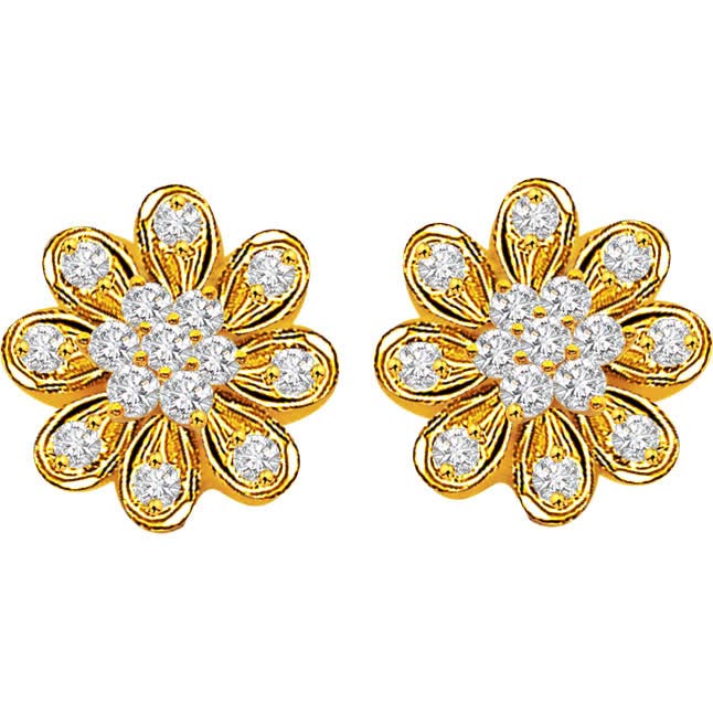 Flower Shape Earrings Online At Best Flower Blossom 0 30 Ct Shape Diamond Earrings In 18kt Gold