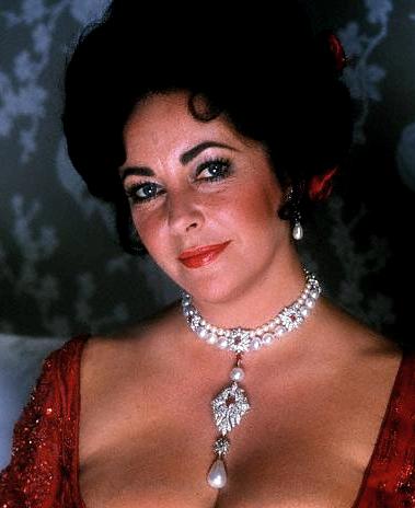 ElizabethTaylorlaperegrina1.jpg