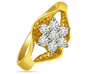 0.28 cts Flower Shape Diamond rings 