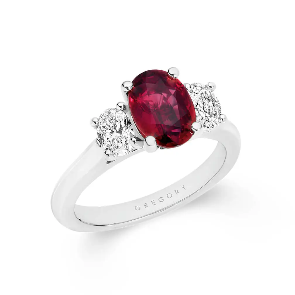 0.80cts Diamond & 5.75cts Real Ruby Ring (0.80ct Diamond & 5.75cts Real Ruby Ring)