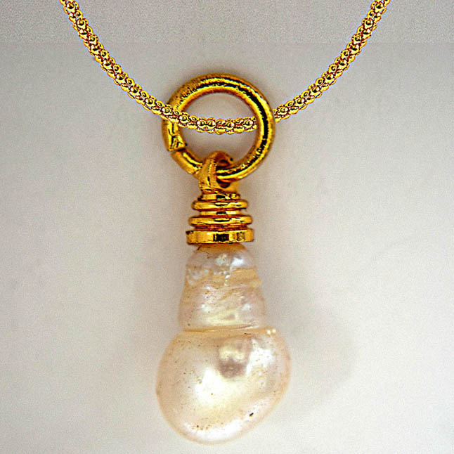 Buy Pearl Pendant and Necklace Online At Best Price Surat Diamond