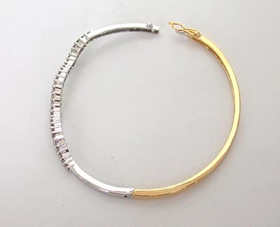 A Bangle To Dangle (BG15)