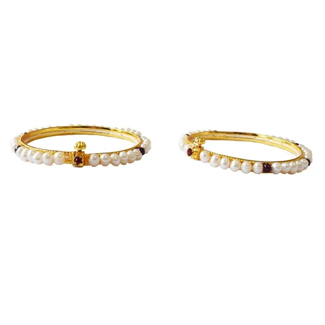 Radiant Elegance: Freshwater Pearl & Garnet Enchantment Bangle (BGP97)