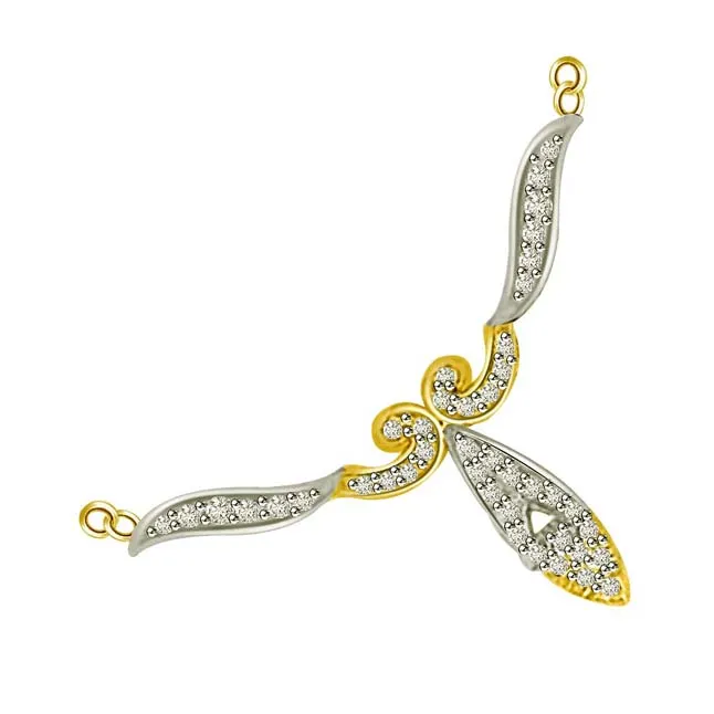 Crecent Twist Two Tone VS Diamond Necklace Pendant (DN182)