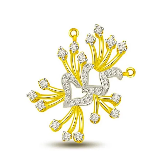 Flower Shape 3 Dimensional Diamond & Gold Pendant (DN258)