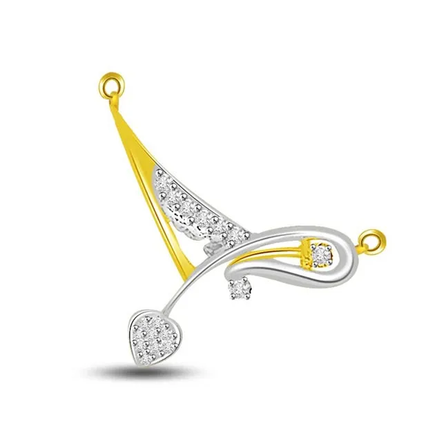 Hearts In Spiral Diamond & Gold Designer Pendant (DN262)