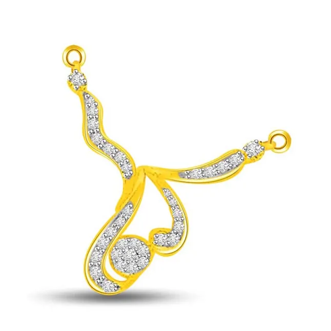 0.32ct Yellow Gold Fashionable Diamond Pendants Necklaces