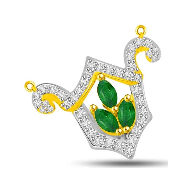 0.41cts Marquise Emerald & Diamond Gold Pendant (DN367)