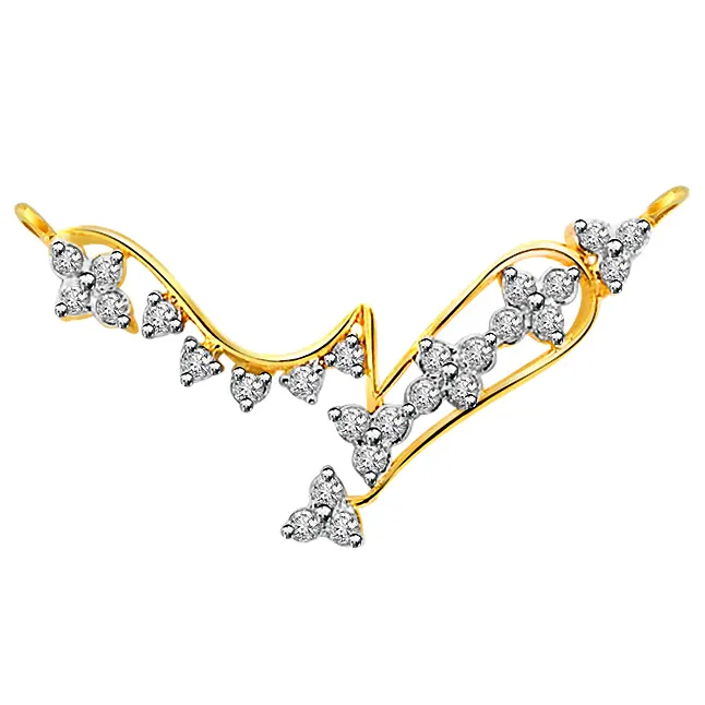 Royal Grace - Diamond and Gold Necklace Pendant (DN442)