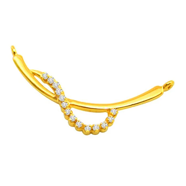 A Simple Gold & Diamond Necklace Pendant (DN50)