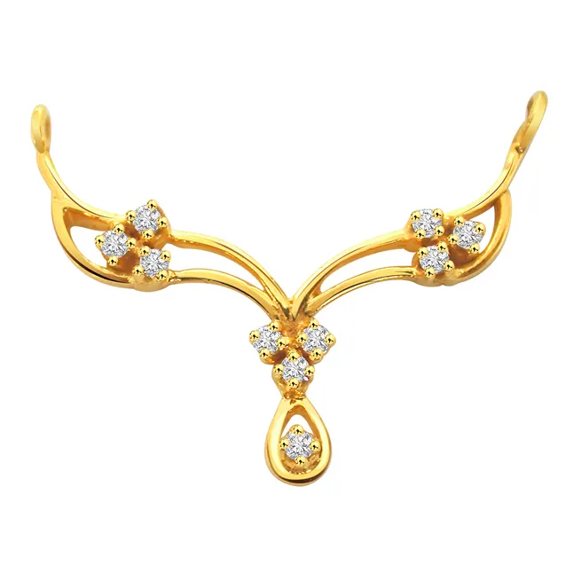 A Gorgeously Designed Diamond & Gold Necklace Pendant (DN54)