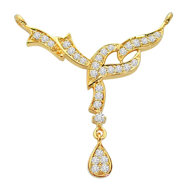 A Marvelous Diamond & gold Necklace Pennant (DN64)