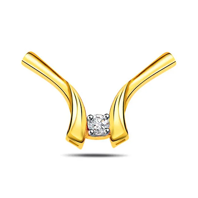 0.07 cts Diamond & 18k Gold Necklace Pendant (DN96)