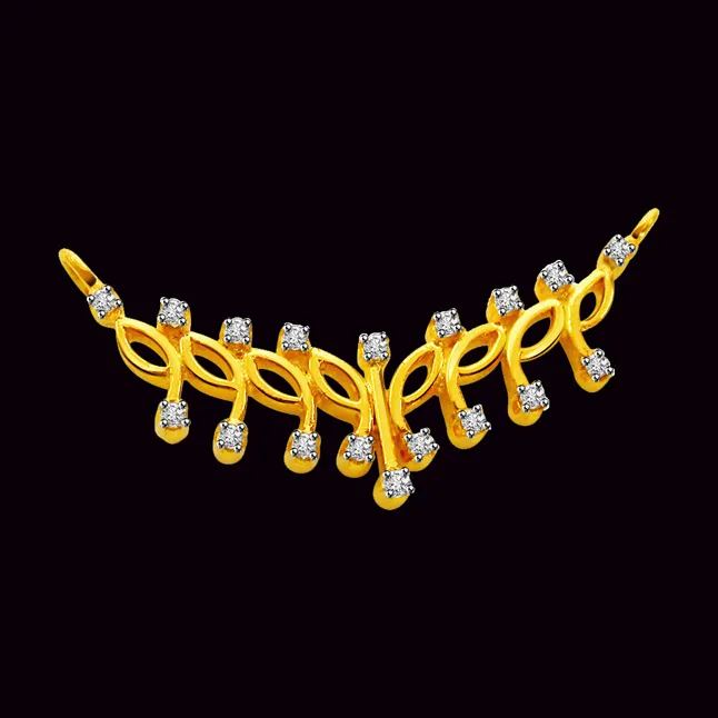 Illumined Diamond Necklace Pendant (DN10)