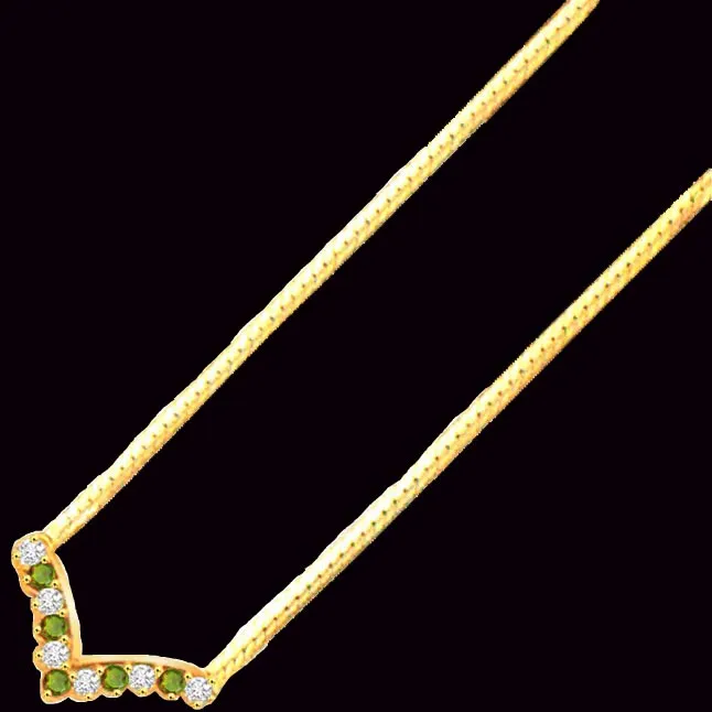 Wavy touch 0.90cts Diamond & Emerald Gold Necklace (DN120)