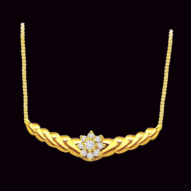 Floral Desire 0.25 cts Flower Design Diamond Necklace Pendants Necklaces