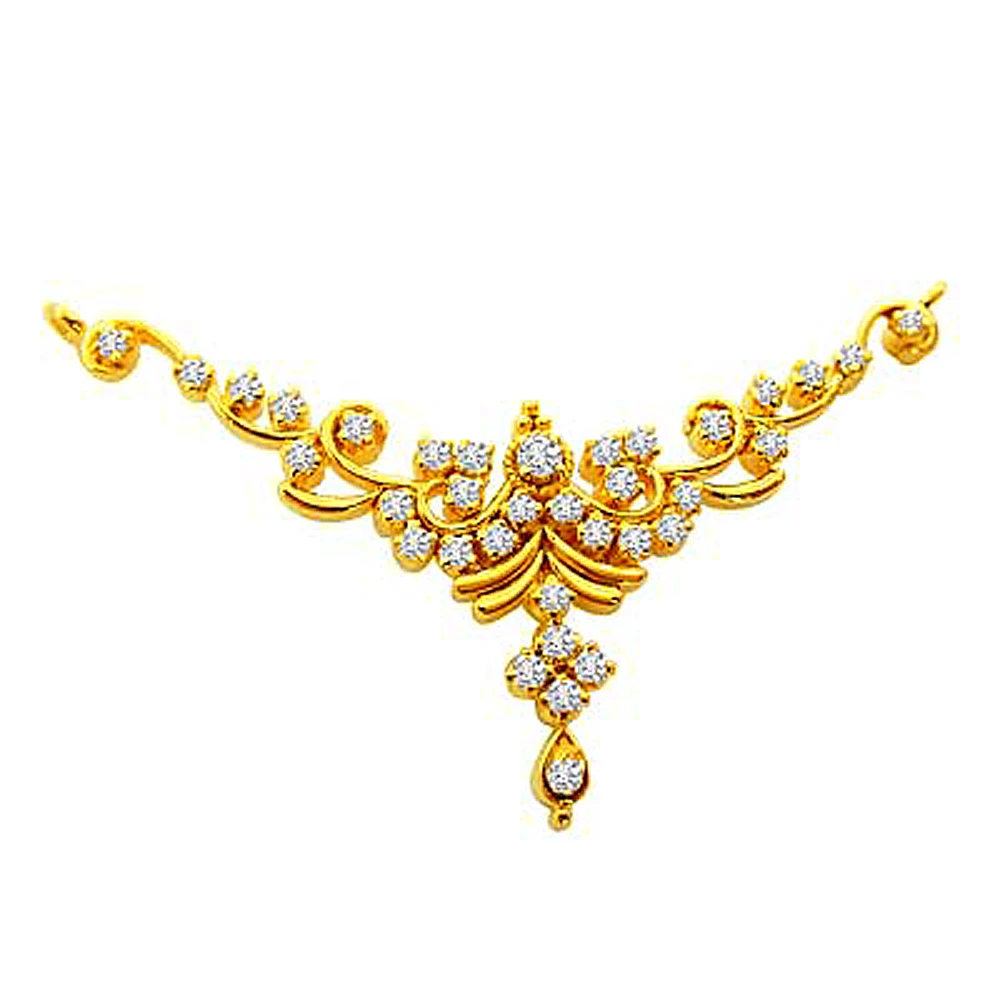 Sparkling Cluster 0.71 cts Diamond Necklace Pendants Necklaces