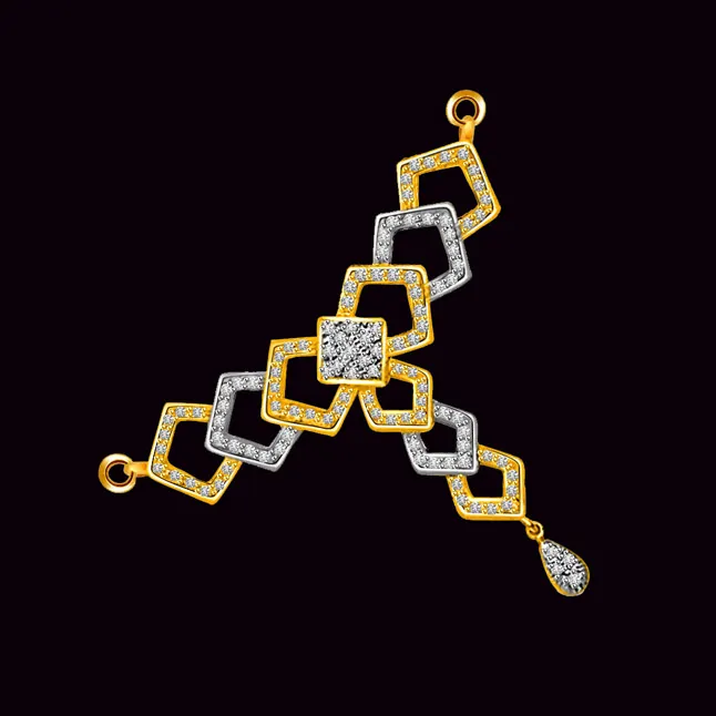 Magical White And Yellow Diamond & Gold Pendant (DN191)