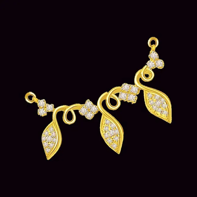Golden Petals & Flower 18kt Gold & Diamond Pendant (DN211)