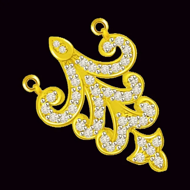 Trishul Flower 18kt Diamond & Gold Pendant (DN220)