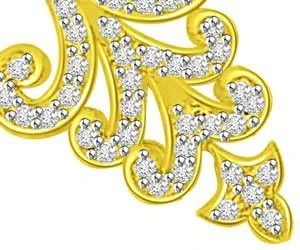 Trishul Flower 18kt Diamond & Gold Pendants Necklaces
