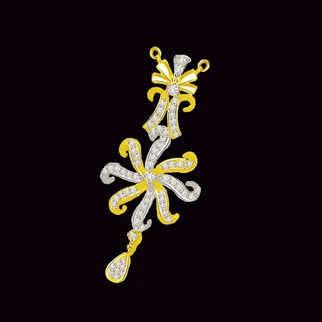 6 Leaves Flower & Droplet Diamond & Gold Pendant (DN259)