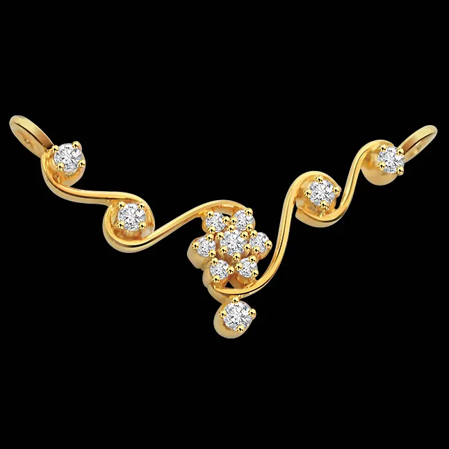 Luxurious Love Diamond and 18K Gold Necklace Pendant (DN440)