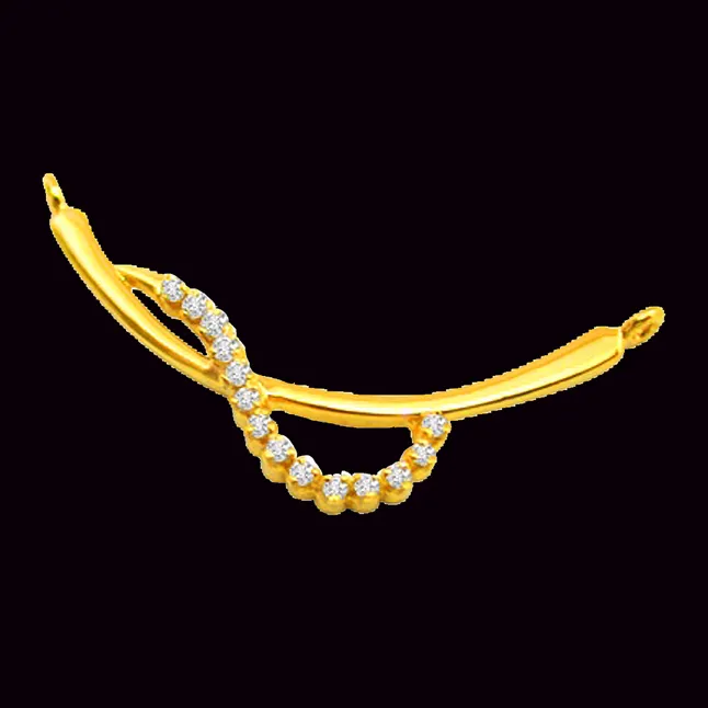 A Simple Gold & Diamond Necklace Pendant (DN50)