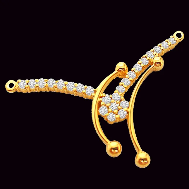 A Very Trendy Diamond & Gold Necklace Pendant (DN56)