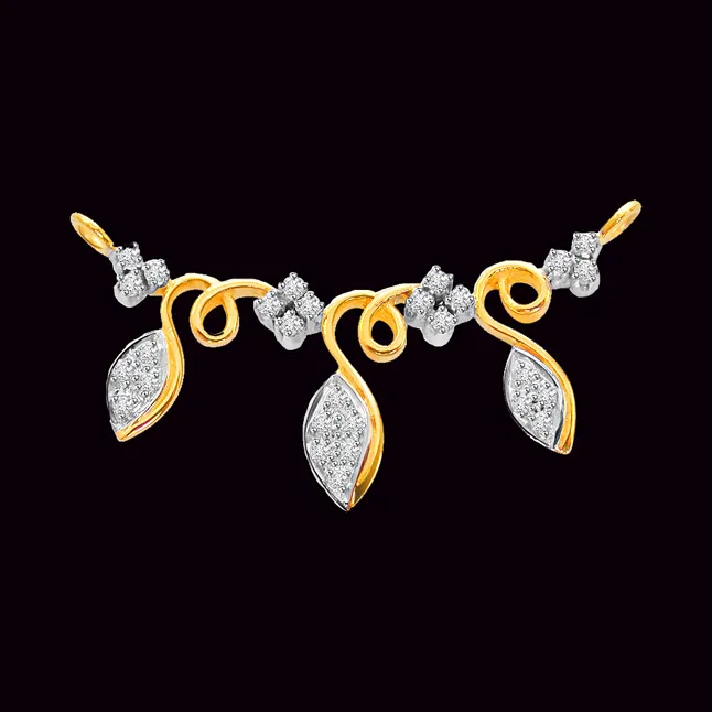 Delicately Crafted Diamond Necklace Pendants DN67