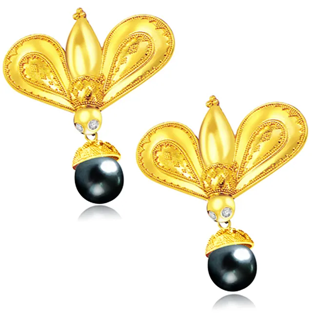 Hanging Pearl Diamond & Tahitian Pearl Earrings -Tahitian Pearl Earrings