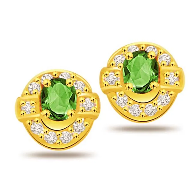 Sparkling Green Berries 0.20 cts Diamond & Emerald Earring (ER260)