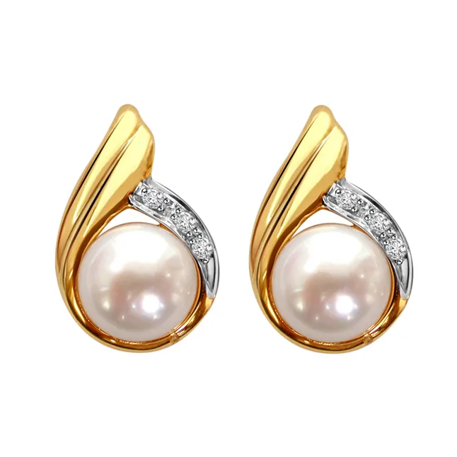 Shining Sitara Diamond Pearl Girl Earrings (ER69)