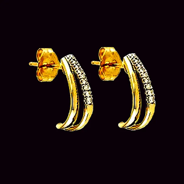 Romantic Twist 0.18cts Diamond Earring (ER199)