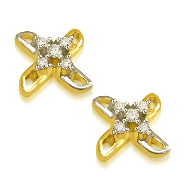 0.20 cts Two Tone Diamond Earrings (ER342)