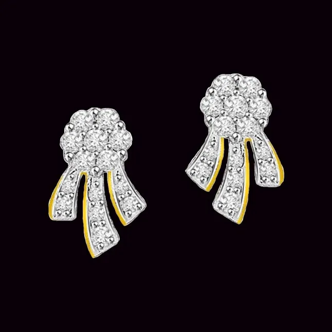 0.84 cts Flower Diamond & 18k Gold Earrings (ER414)
