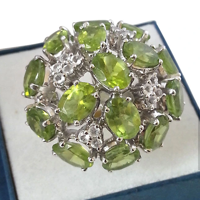 Luminous Charm: Vibrant Peridot & Twinkling Topaz Wonderland Ring (GSR4)