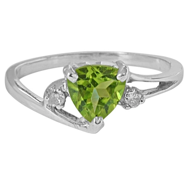 Trillion Shaped Green Solitaire Peridot & Real Diamond 925 Sterling Silver Ring (GSR57)
