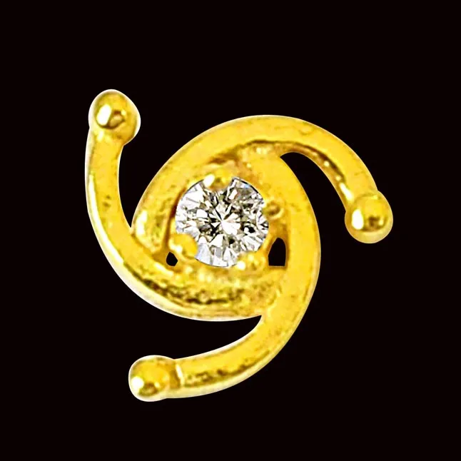 Three Dots Real Diamond 18kt Yellow Gold Nosepin (NP10)