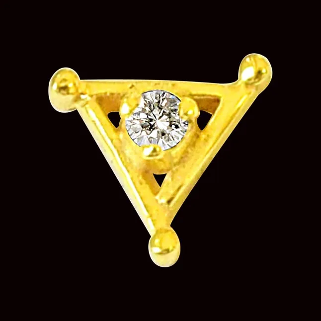 Triangle Shaped Real Diamond 18kt Yellow Gold Nosepin (NP15)