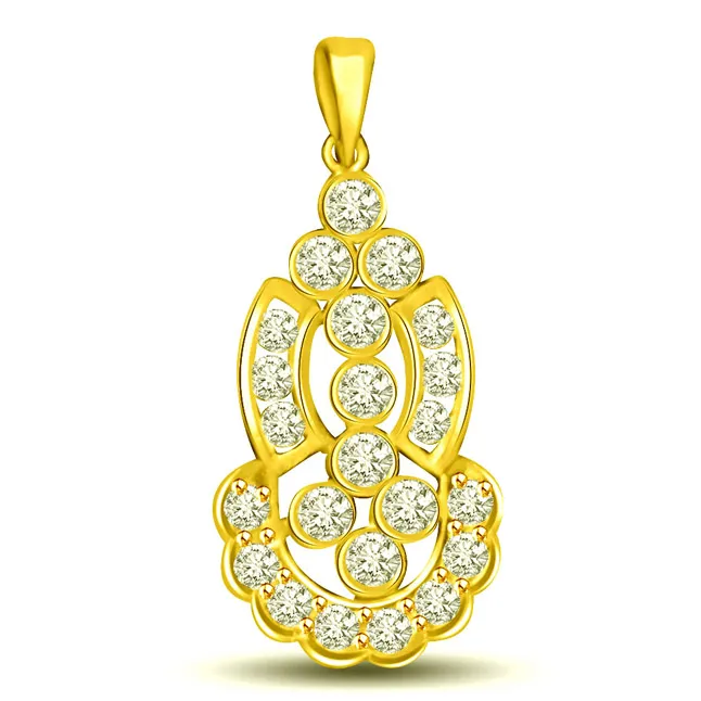 You are Apple of my Eye:18kt Yellow Gold & Real Diamond Pendant (P1000)