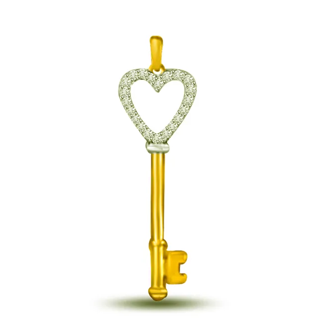 Key to my heart 0.10cts Real Diamond Pendant (P1013)