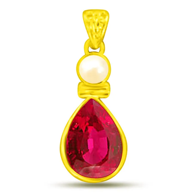 Red Moon Drop 1.00 TCW Real Ruby And Pearl Pendant In Yellow Gold (P1124)
