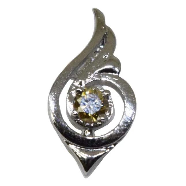Sparking Star Drop Round Shaped Diamond Shaped in 18kt Gold for Women (P1382)