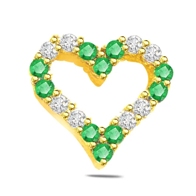 0.20cts Real Diamond & Emerald Heart Shape Pendant (P550)