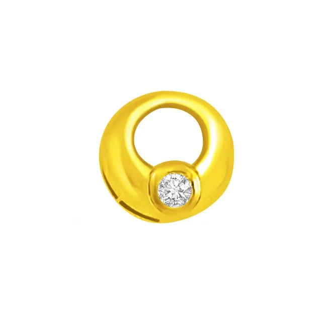 rings shaped 18kt Yellow Gold Pendants with Diamond -Solitaire