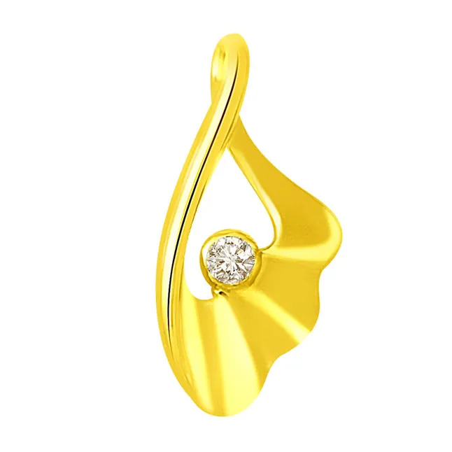 Waves in Gold Solitaire Real Diamond Pendant for My Love (P801)