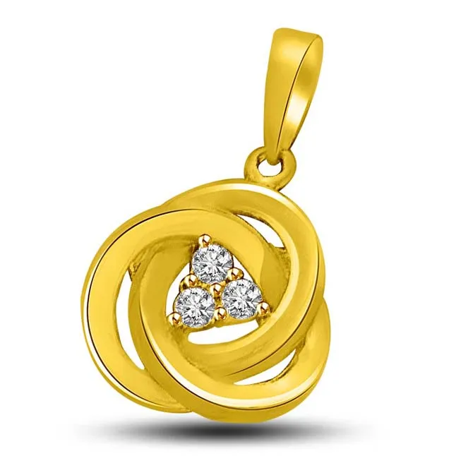 3 Entwined Rings with Real Diamond & Gold Pendant (P843)